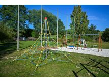 Balancing rope element