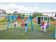Chain swing