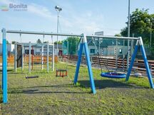 Chain swing