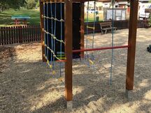 Climbing and balancing element